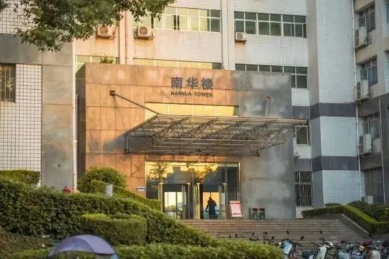 英国上市公司365