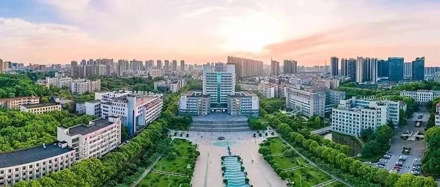 英国上市公司365