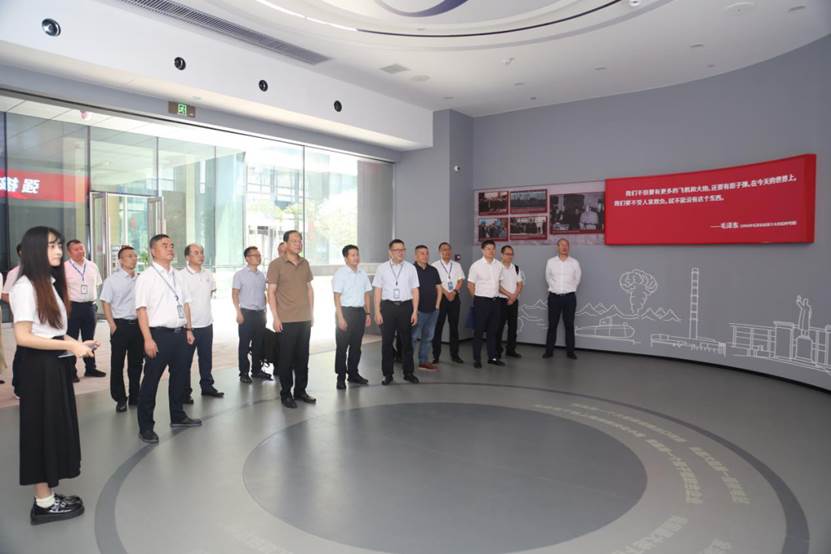 英国上市公司365