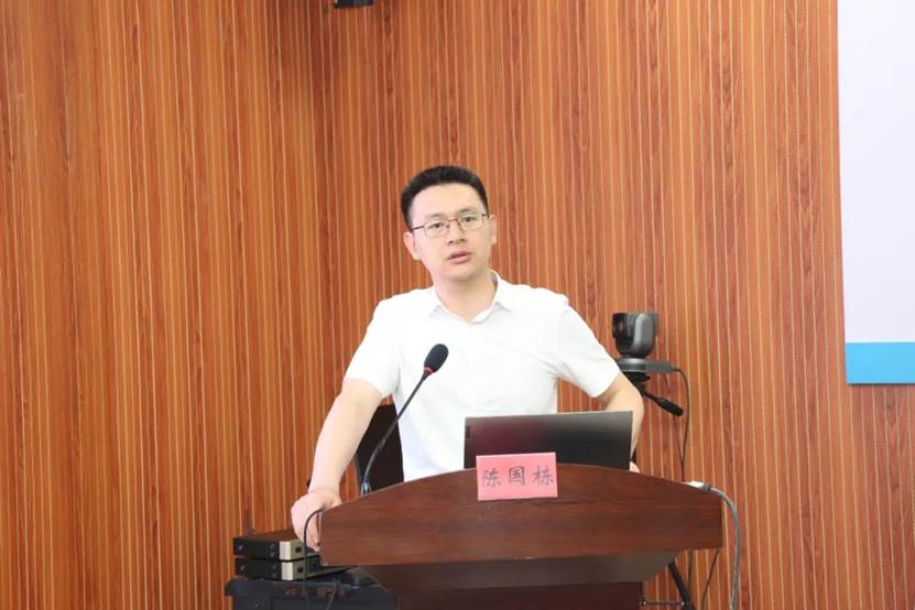 英国上市公司365