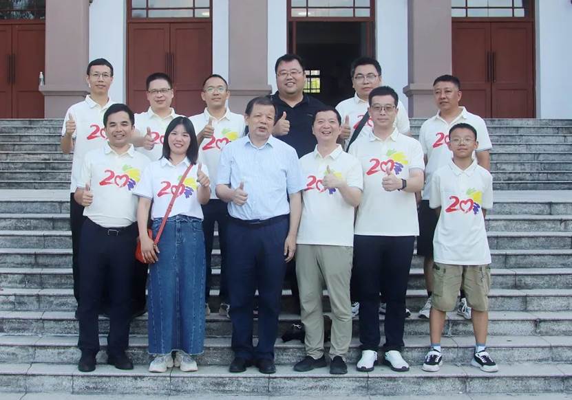 英国上市公司365