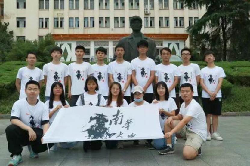 英国上市公司365