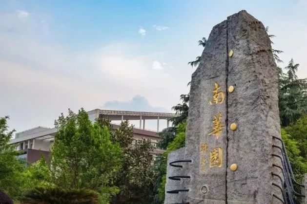 英国上市公司365