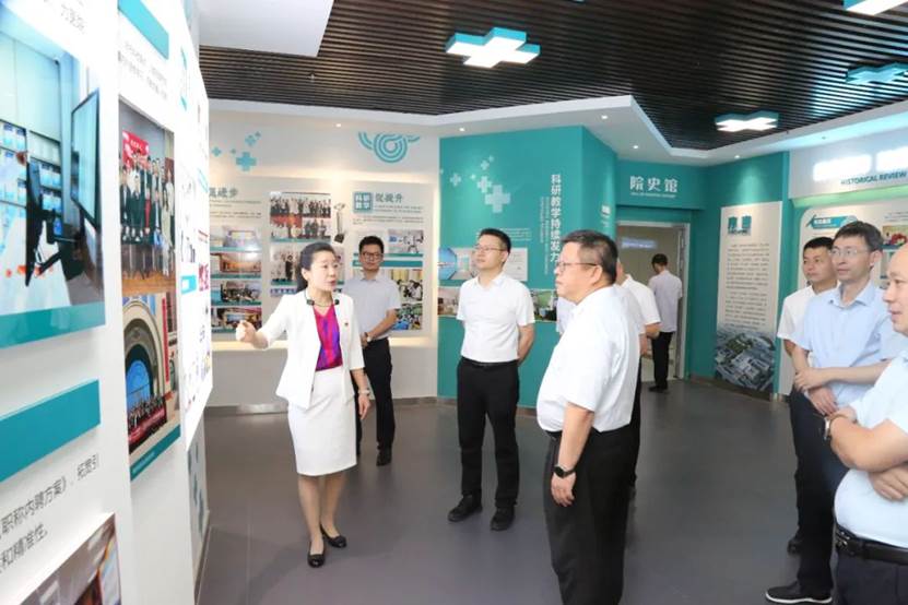 英国上市公司365